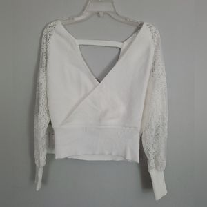 NWT Womens Dreamers Cropped Lace Open Back Sweater Medium Large Double Deep V.